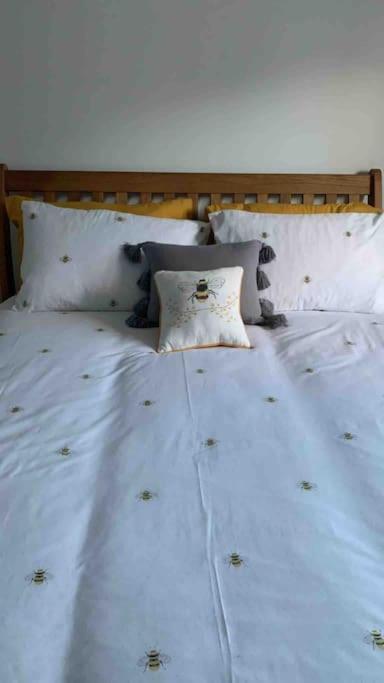 Bumblebee Cottage Донегол Экстерьер фото