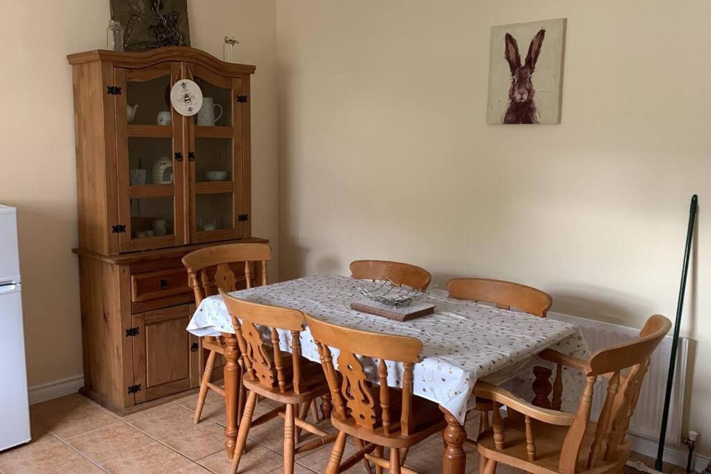 Bumblebee Cottage Донегол Экстерьер фото
